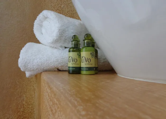 Valena Mare & Apartmanhotel 4*