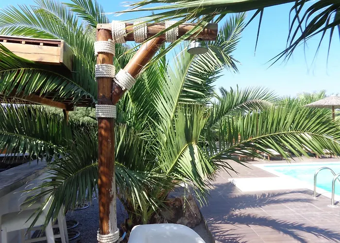 Valena Mare & Apartmanhotel 4*