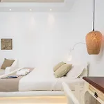 Valena Mare & Aparthotel Plaka (Naxos)