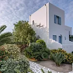 Valena Mare & Plaka (Naxos)