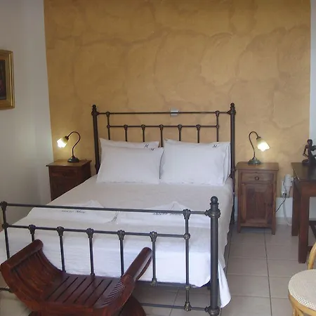 Valena Mare & Aparthotel Plaka (Naxos)