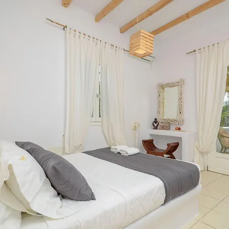 Valena Mare & Aparthotel Plaka (Naxos)