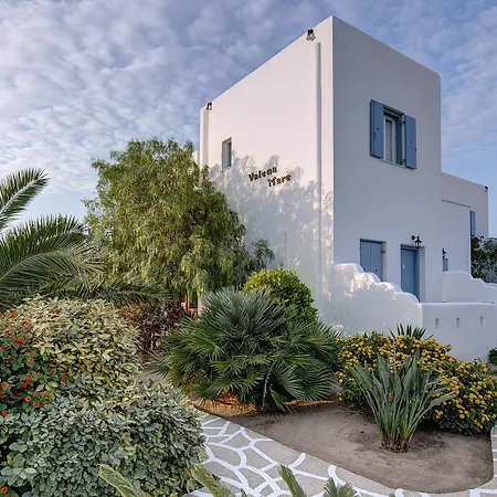 Valena Mare & Plaka (Naxos)