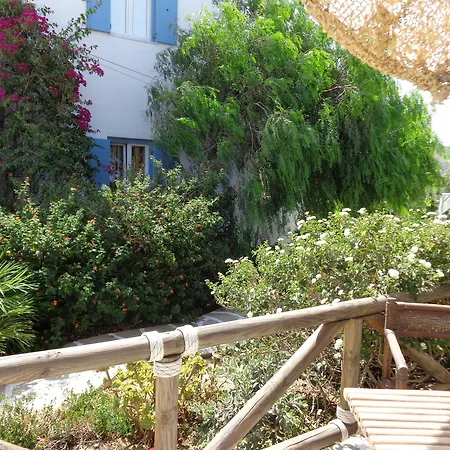 Valena Mare & Aparthotel 2*
